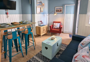 CoralBlu, stylish beachside flat - Fast Wi-Fi